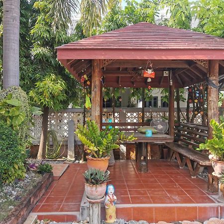 Samiya Guesthouse Bangsaen Dış mekan fotoğraf