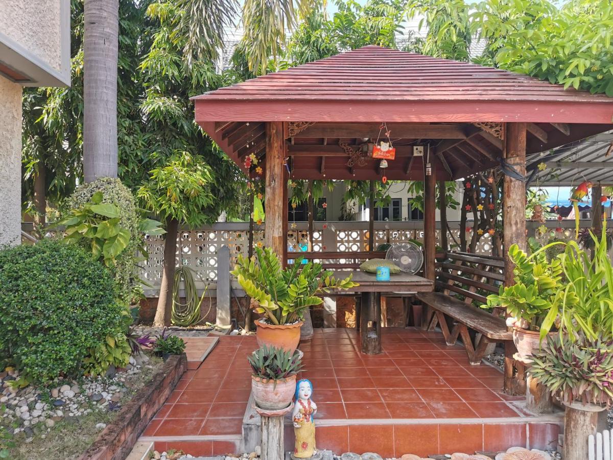 Samiya Guesthouse Bangsaen Dış mekan fotoğraf