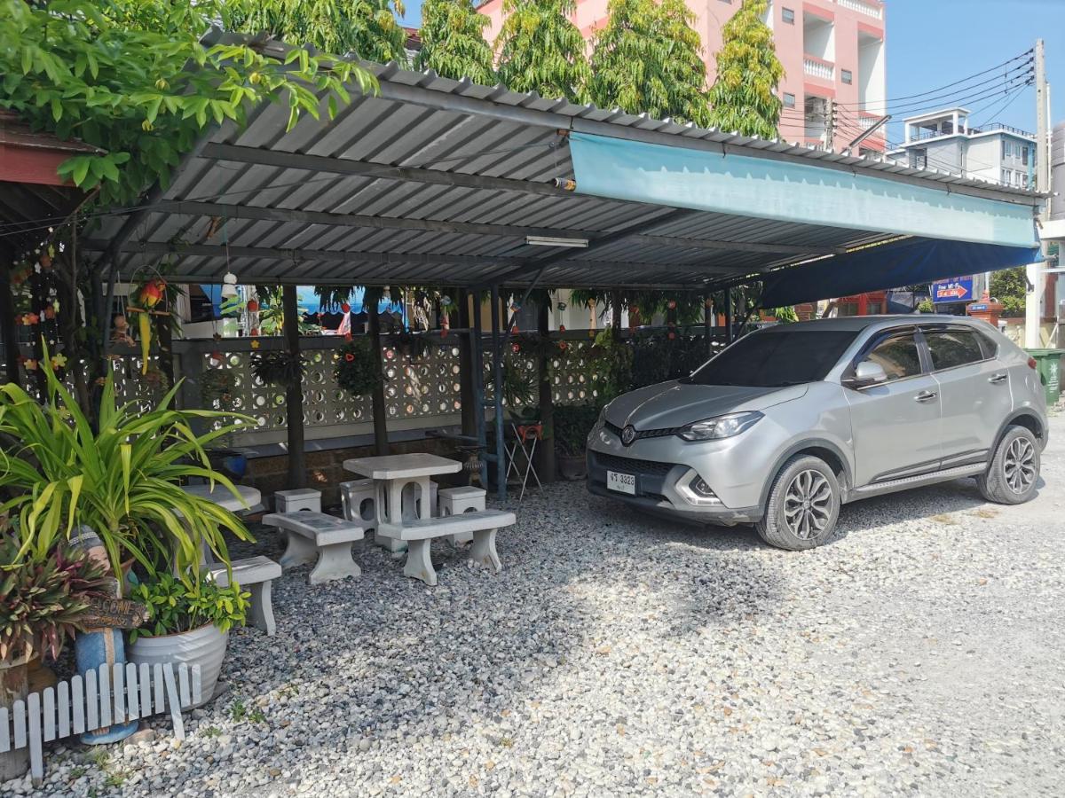 Samiya Guesthouse Bangsaen Dış mekan fotoğraf